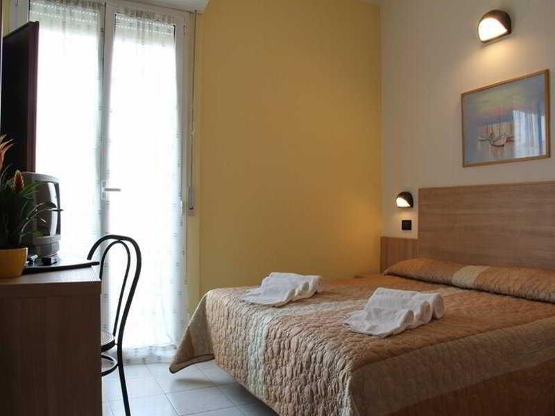 Hotel Globus 리미니 외부 사진